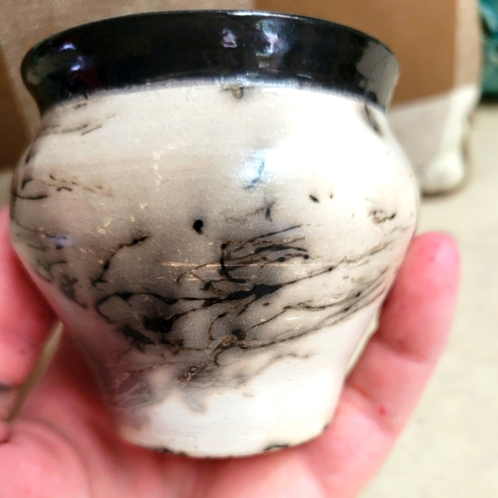 Vintage Artist signed Raku Navajo horse hair pottery great condition